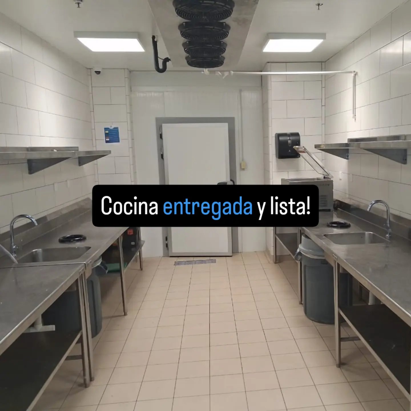 Cocina profesional terminada y entregada